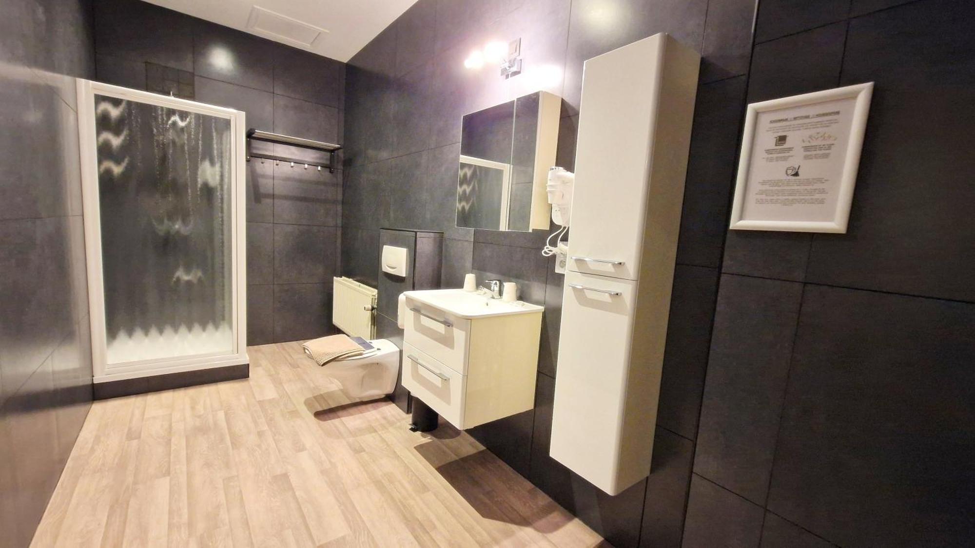 Hotel Tropicana บลังเคนเบอร์เก ภายนอก รูปภาพ